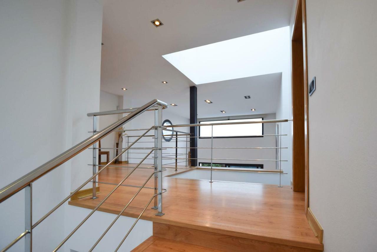 Vakantiehuis Miami Modern House Close Platja Den Bossa *